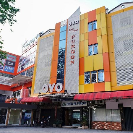Capital O 142 Hotel Al Furqon Syariah Palembang Buitenkant foto