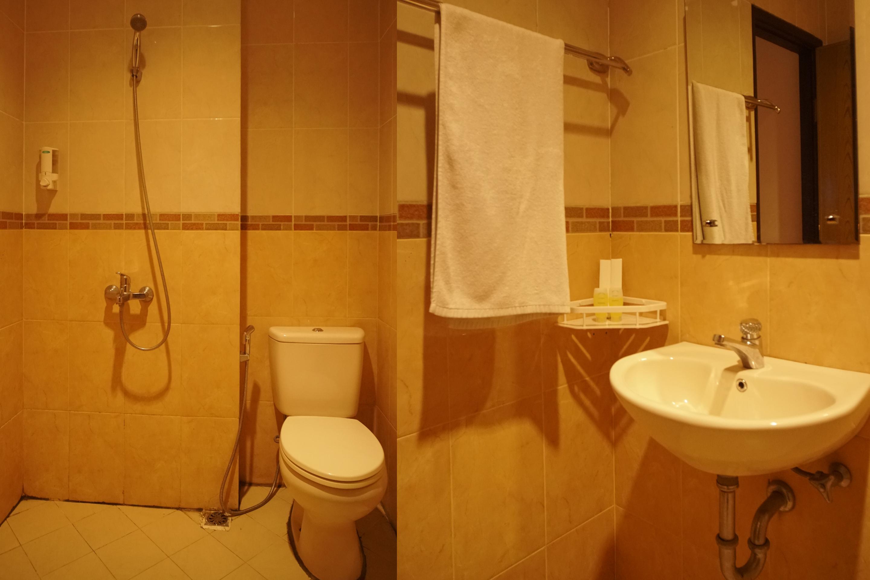 Capital O 142 Hotel Al Furqon Syariah Palembang Buitenkant foto