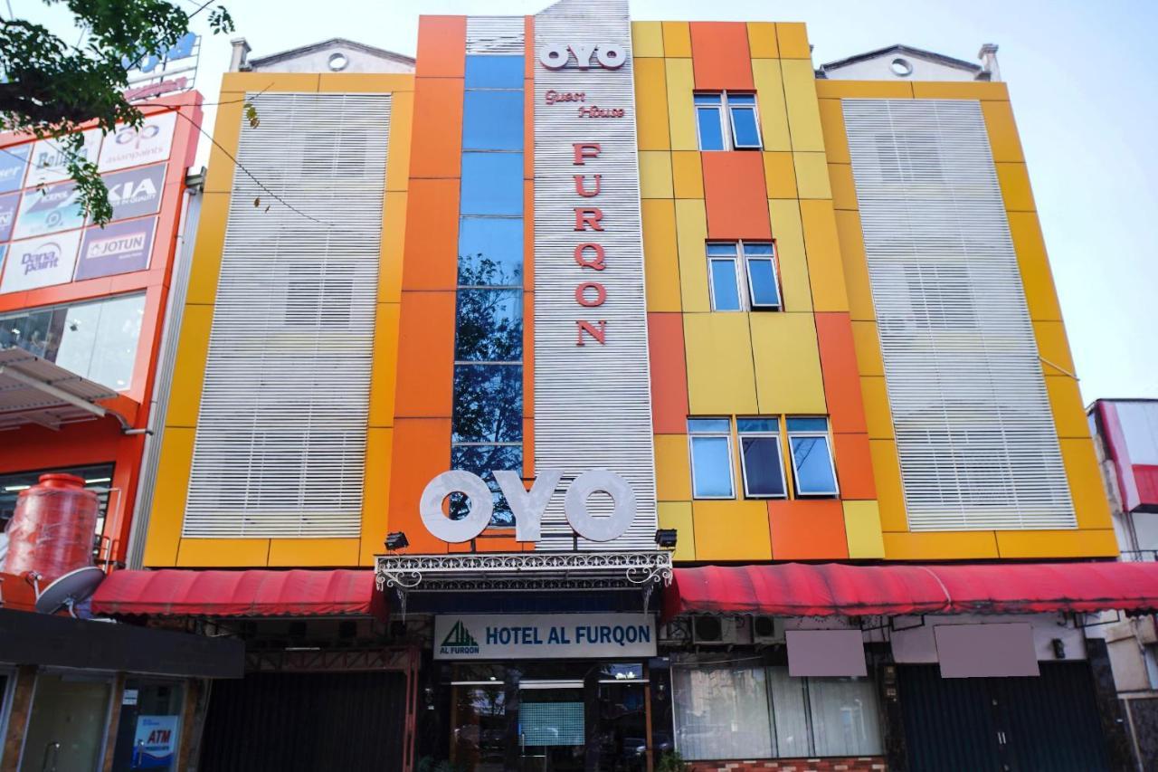 Capital O 142 Hotel Al Furqon Syariah Palembang Buitenkant foto