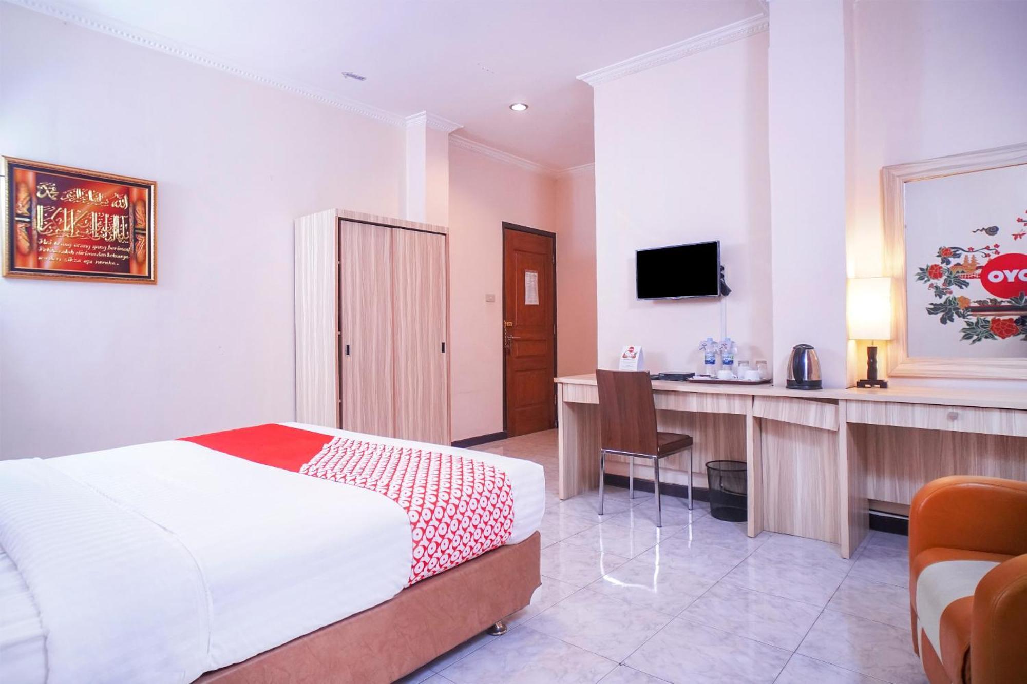 Capital O 142 Hotel Al Furqon Syariah Palembang Buitenkant foto