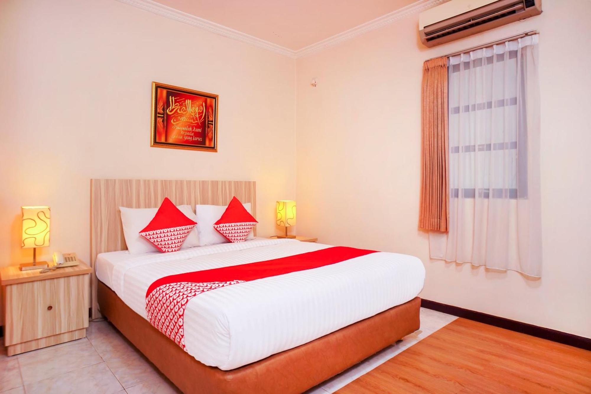 Capital O 142 Hotel Al Furqon Syariah Palembang Buitenkant foto